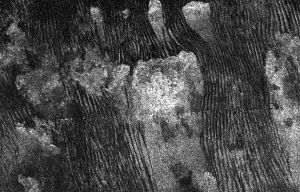 Cassini captures familiar forms on Titan s dunes.jpg